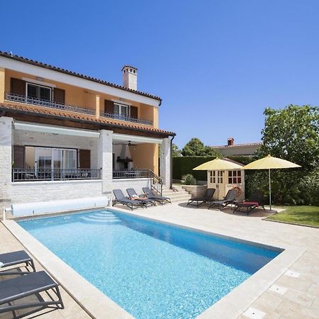 Ferienhaus In Pomer Mit Privatem Beheizten Pool Und Meerblick Exterior photo